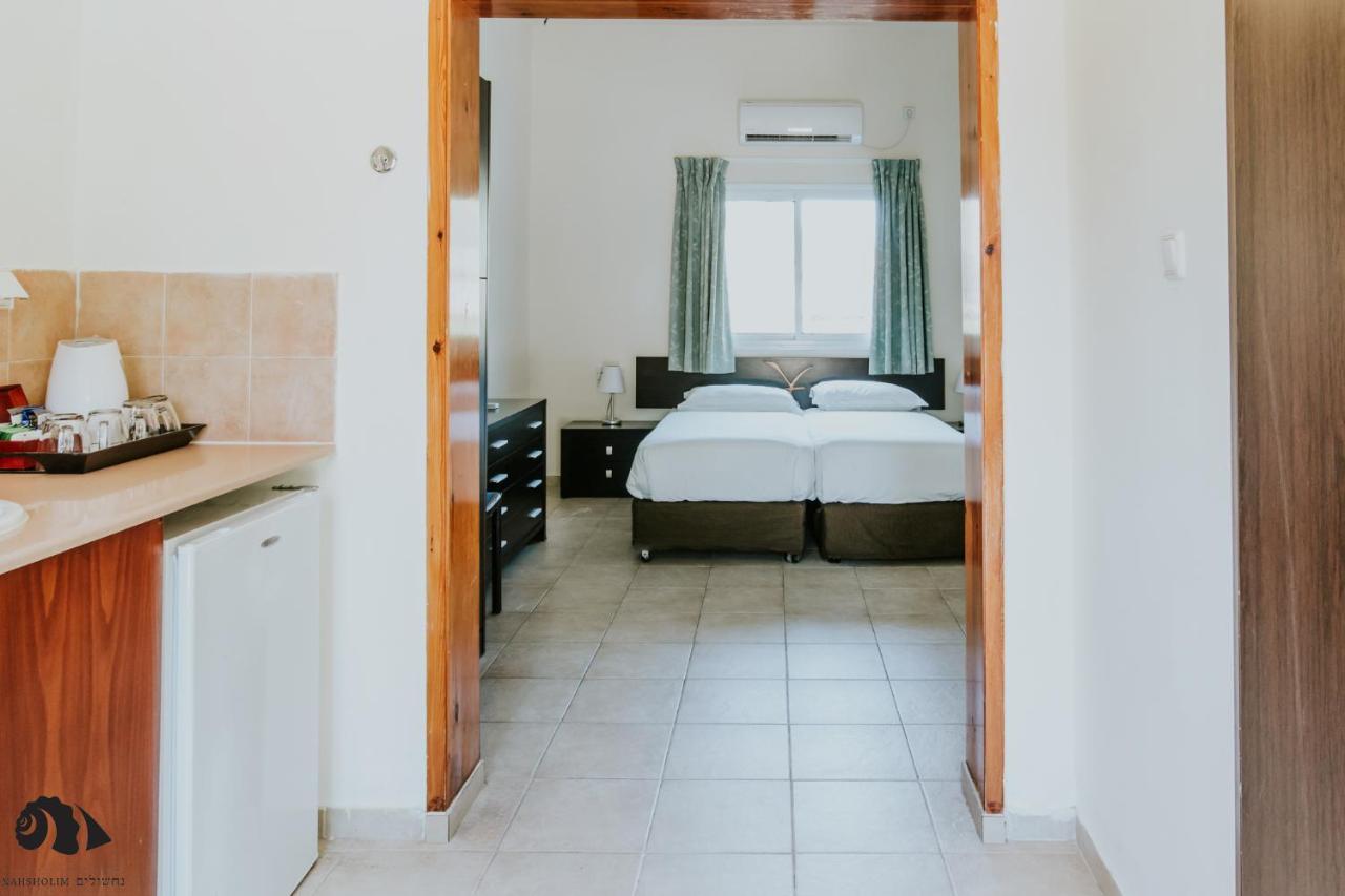 Nachsholim Kibbutz Country Lodging نخولين المظهر الخارجي الصورة